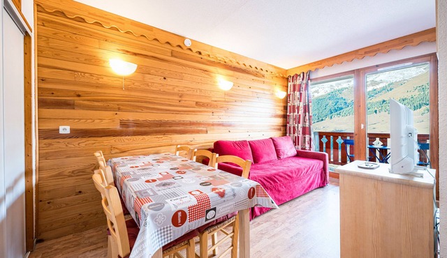 Apartment 'A2 309 Au Pied Des Pistes' with Mountain View and Balcony