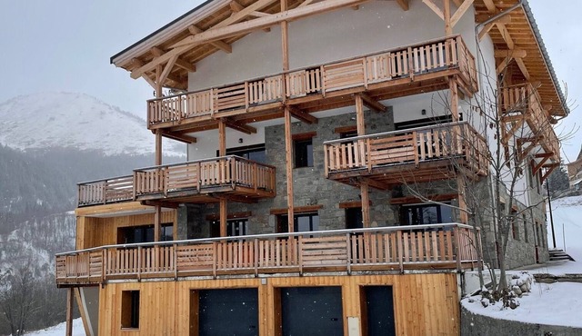 Apartment just 80 m from the ski lifts.