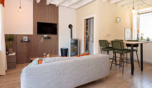 Apartment 'Kali-Milo' with Shared Garden and Wi-Fi