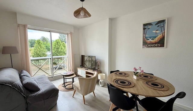 Apartment “Les Jardins” with Balcony