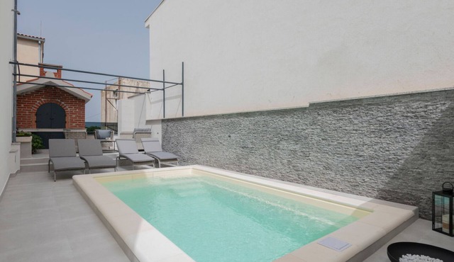 Apartman Fortuna pool-Makarska by Villas Guide
