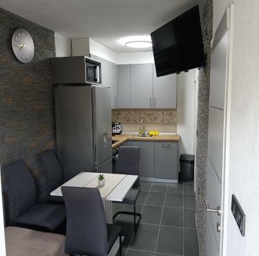 Apartman M&A