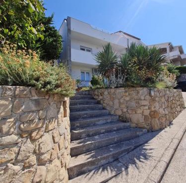 Apartmani Ema