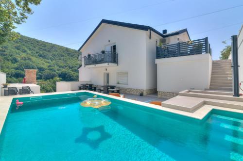 Apartmani Maka