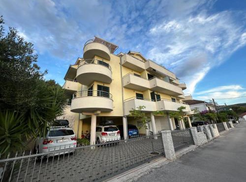Apartmani Palada