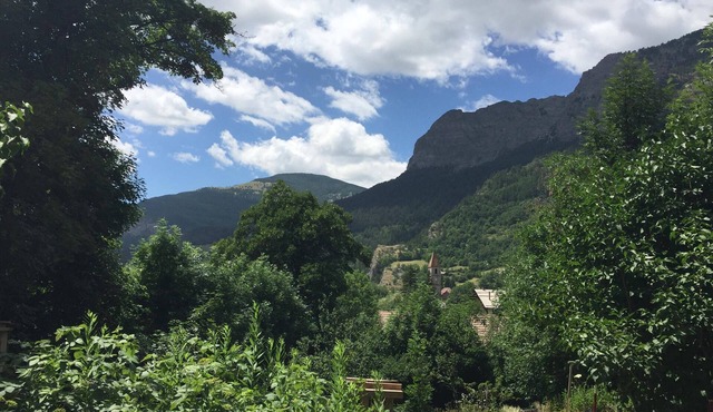 apartment ground floor mountain view