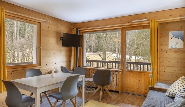 Apartment "5 à 6 Personnes" with Mountain View and Shared Pool
