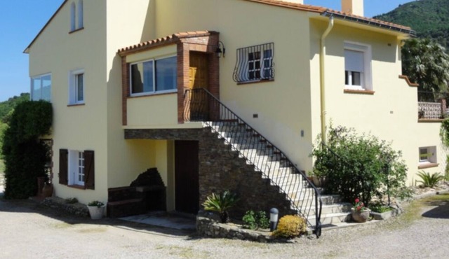 Apartment in the heart of the Albères