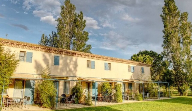 Apartment with pool in the Camargue - family time in a great complex