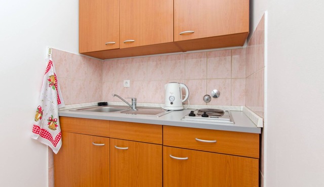 Apartments and Rooms Stjepan (31771-A1) - Zastrazisce - island Hvar