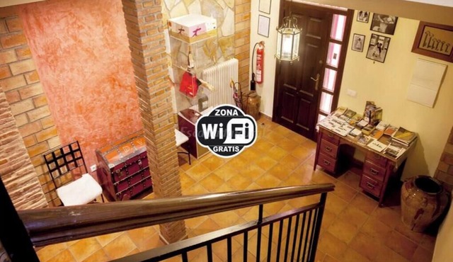 Apartment 'Habitaciones La Sierra' with Mountain View, Wi-Fi and Air Conditioning