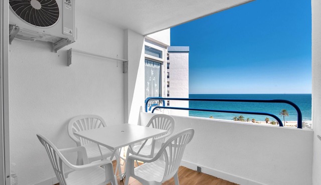 Apartment 'Playa Puig' with Shared Pool, Wi-Fi and Air Conditioning