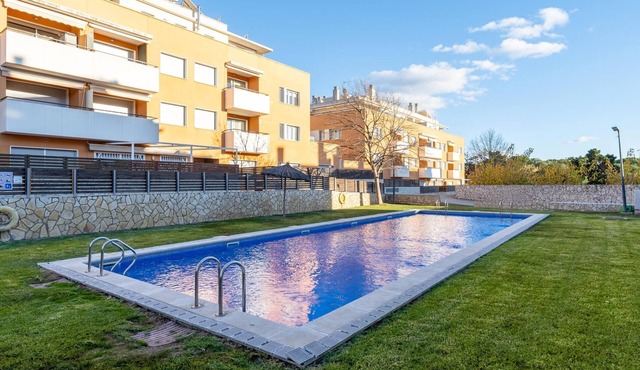 Apartment with terrace & pool 5min beach