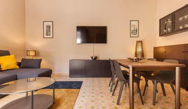 Apartment 'Apartament Ull De Llebre' with Shared Terrace, Wi-Fi and Air Conditioning