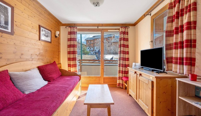 Apartment “Résidence Les Alpages De Val Cenis” – 6 Guests, Spa Access
