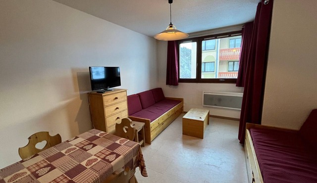 Apartment in Lanslebourg Village, Val Cenis - 300m from Ski Slopes