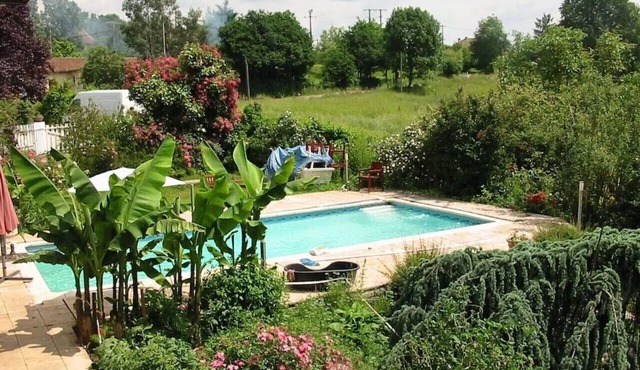 Apartment 'De Charme 4 Personnes' with Private Pool, Private Terrace and Wi-Fi