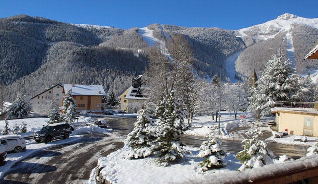 Apartment in the heart of the Auron resort -