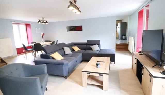 Apartment Saint-Martin-Valmeroux, 4 bedrooms, 8 persons