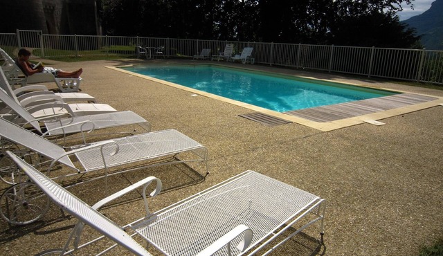 Apartment in Serrieres en Chautagne with Pool