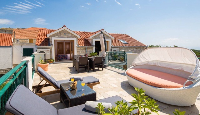Apartment Zlendic (47172-A1) - Stomorska - island Solta