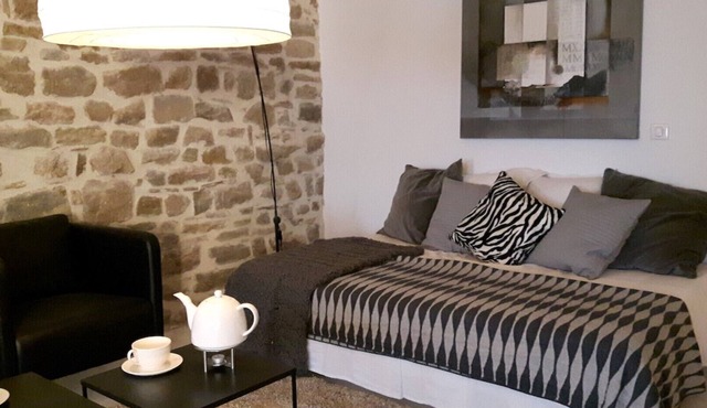 Apartment 1/Gite 1 LE Grand Paradis mit 75qm/Pool & Garten
