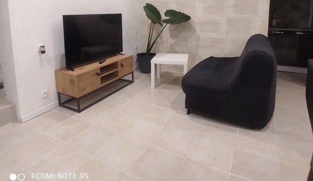 Apartment 1 to 6 people with free parking