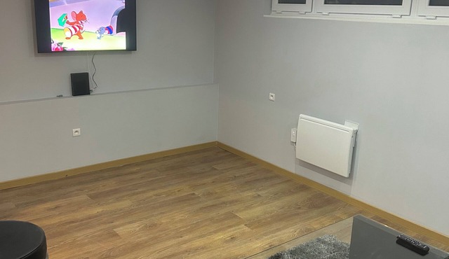 Apartment 10 minutes from the European institutions and close to the tramway Bus