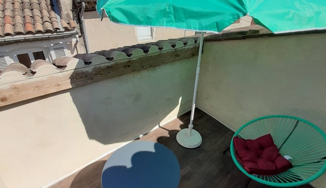 Apartment 103 refurbished !07/2019 !35 m2 with terrace (sleeps 3)