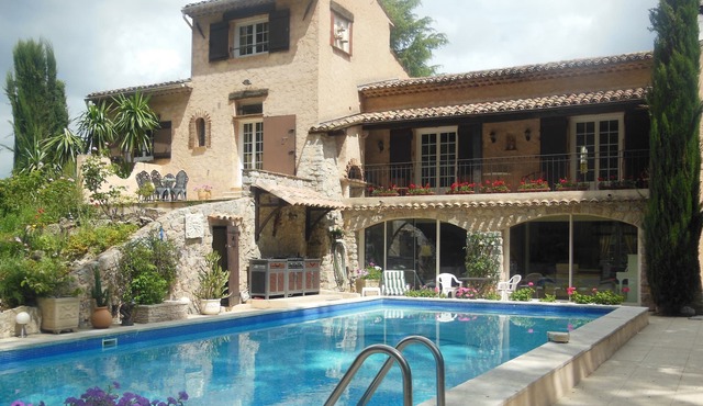 APARTMENT 150 M2 IN CHARMING VILLA (VILLA HIGH)