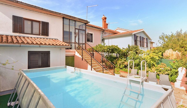 Apartment 1755/18834 (Istria - Svetvinčenat), 20000m from the beach