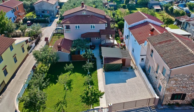 Apartment 1870/22966 (Istria - Pula), 5000m from the beach