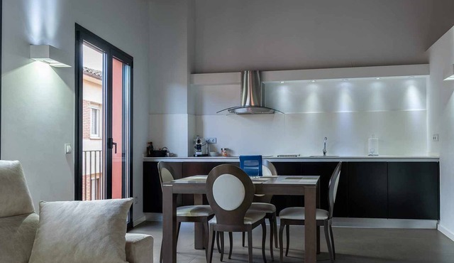 APARTMENT 2-2