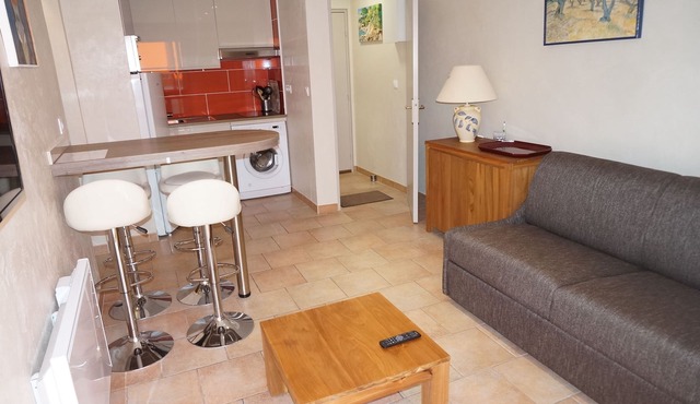 apartment 2 steps from the beach of la Favière