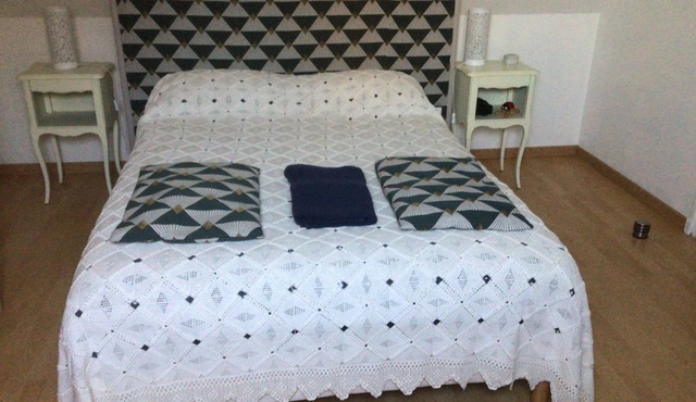 Apartment 2 minutes from Jeu de Paume Very close to town center, quiet location