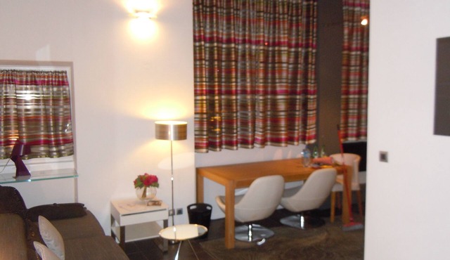 Apartment 2 minutes Jacobin