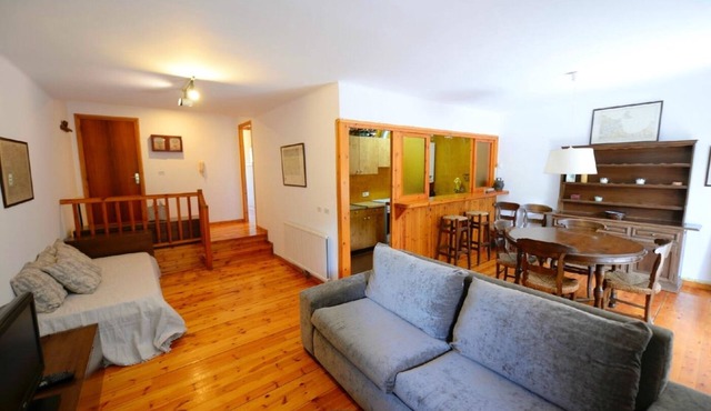 Apartment 2 rooms Fireplace, Football Pitch & Terrace