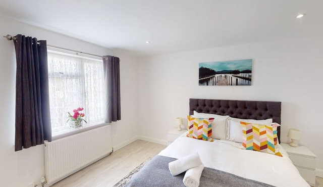 Apartment 2 - Symons House