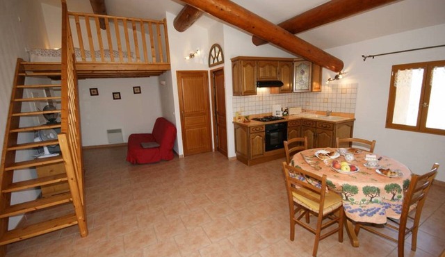 apartment 2nd floor panoramic view