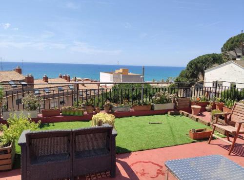 Apartment 3 minutes from the beach and train station on foot