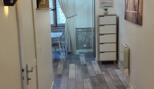 Apartment 35M² intra muros Center 100 meters from the Port