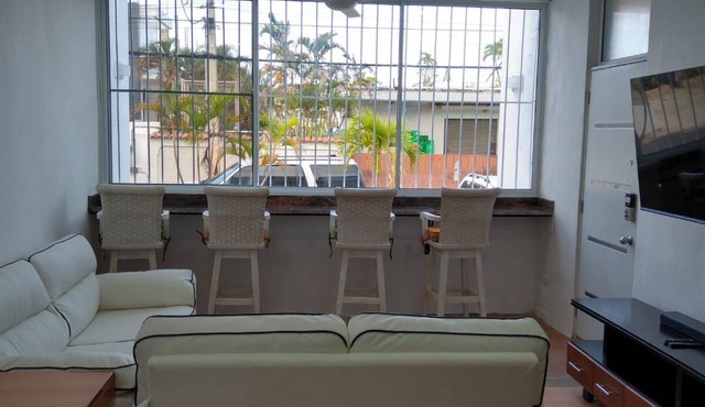 Apartment 4-bedroom 4 Bath and Laundry room