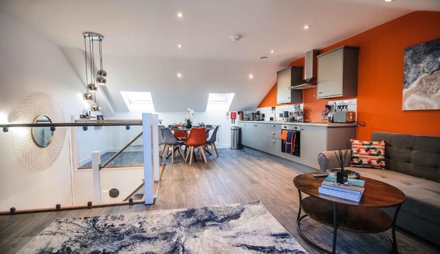 Apartment 4 - The Crescent