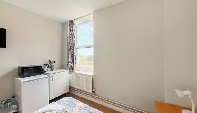 Apartment 4 - UK48703