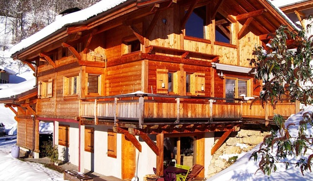 Apartment 4 *, wood stove, 2 bedrooms, 4-5 persons in cottage