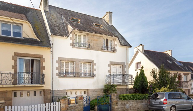 Apartment '400m Du Port' with Sea View, Shared Garden and Wi-Fi