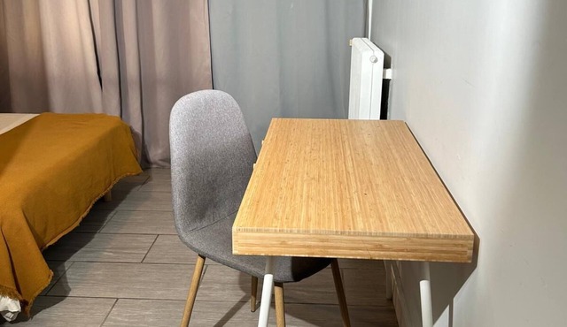 Apartment, 5 double bedrooms, fitted kitchen