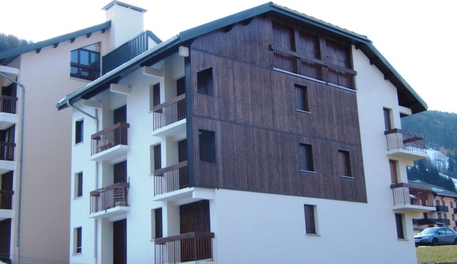 Apartment 5 people in the heart of the family resort of Lélex cheap