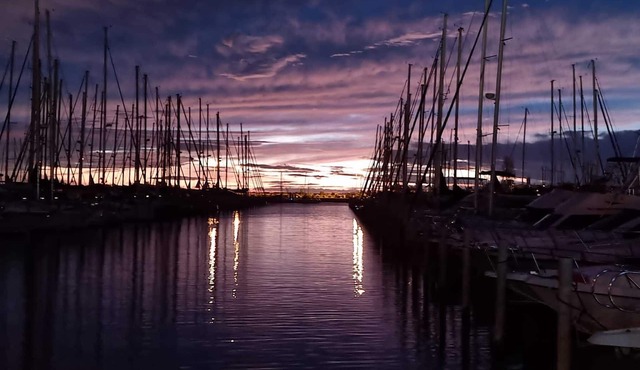 APARTMENT 59 M2 - 2 BEDROOMS - TERRACE 9 M2 - FULL SEA VIEW - GARAGE INCLUDED