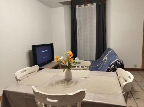 Apartment 6
